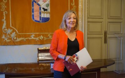 La concejala de Igualdad de Oportunidades del Ayuntamiento de Salamanca presenta a las empresas las nuevas cláusulas sociales en la contratación pública