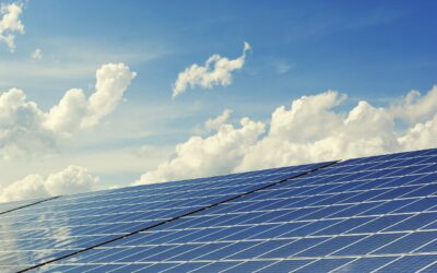 La Junta de Extremadura contratará el cien por cien de la energía eléctrica verde para sus instalaciones