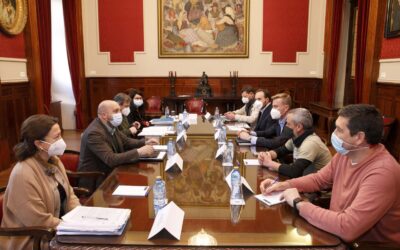 El Concello de A Coruña aplicará cláusulas sociales en los contratos de limpieza municipal